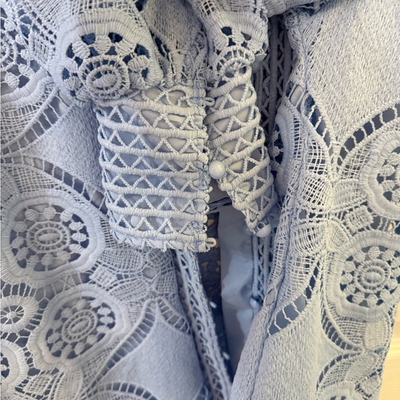 Chic Blue Lace Women Shorts - Picture 2 of 6